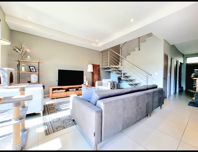 3 BEDROOM CLUSTER RENTED IN OAKLANDS